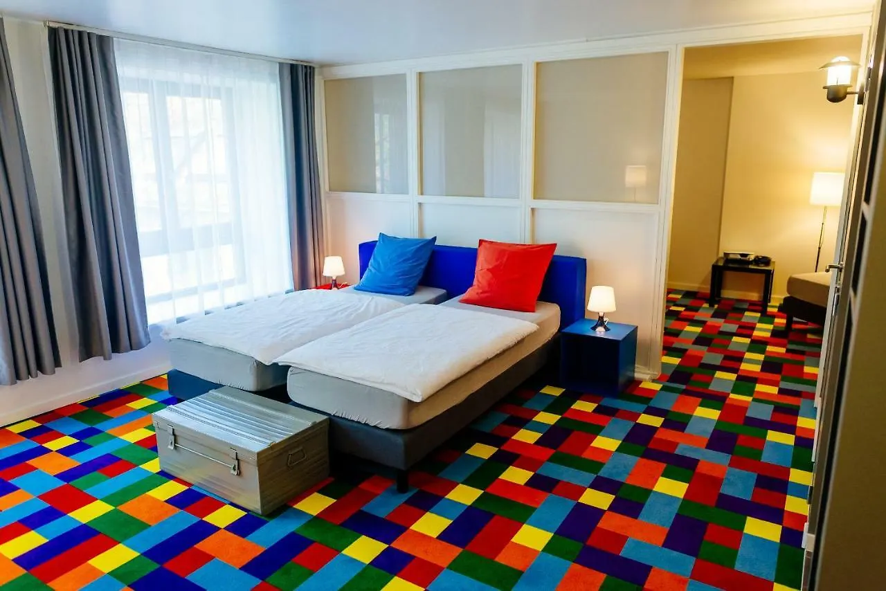 Schaerbeek Funkey Hotel בלגיה
